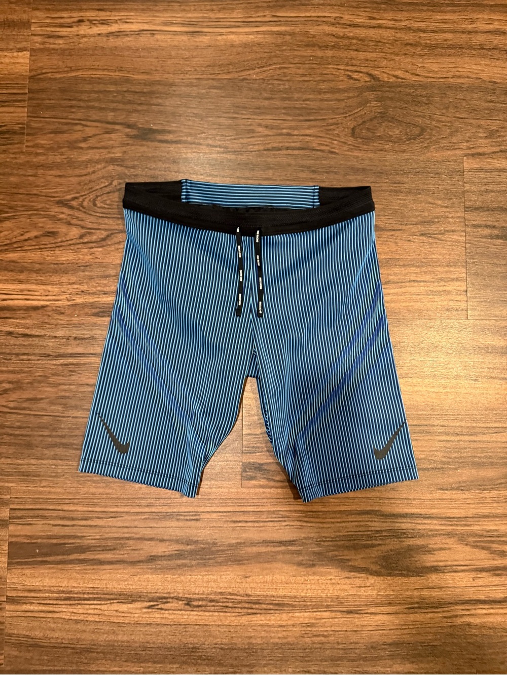 Nike AeroSwift Running Half Tights. Size Medium